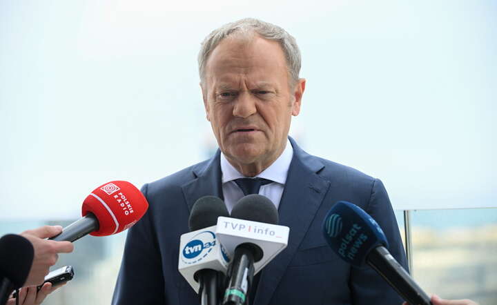 Donald Tusk zalega firmom 1 mld zł