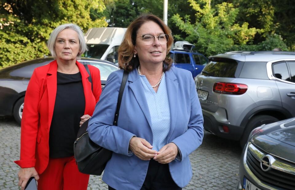 Kidawa-Błońska tłumaczy się z pomocy dla Nowaka: To pożyczka / autor: PAP/Paweł Supernak