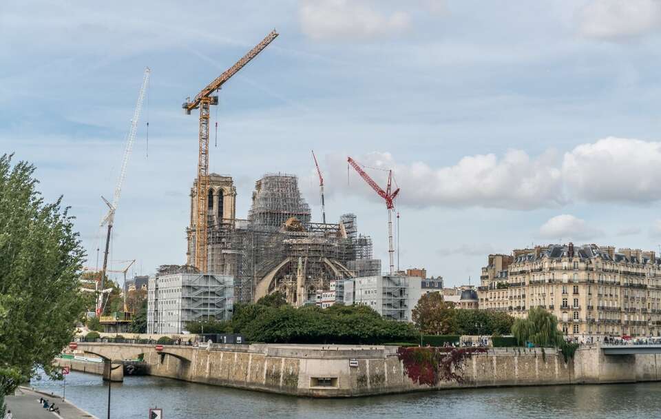 Odbudowa katedry Notre Dame / autor: Fratria