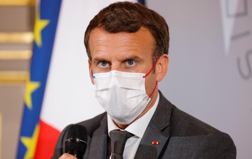 Emmanuel Macron / autor: PAP/EPA/PASCAL ROSSIGNOL/POOL