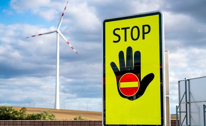 Koszty produkcji energii z OZE są 2-3 razy wyższe niż ze źródeł konwencjonalnych / autor: Fratria / AS
