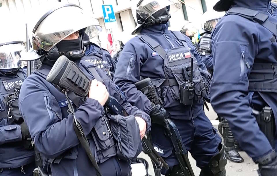 Policja na manifestacji rolników w Warszawie / autor: Fratria