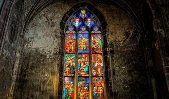 Francja: Brak zgody w kwestii odbudowy katedry Notre Dame