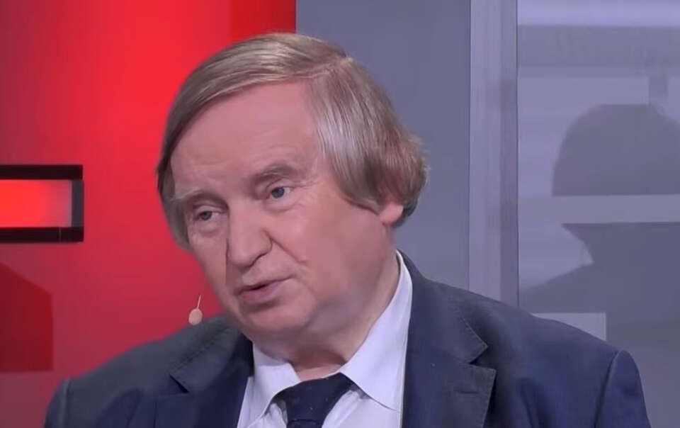 Пиотровски: Нужно менять не конституцию, а политиков