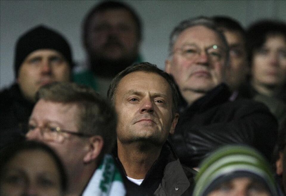 Donald Tusk jako kibic na meczu, PAP