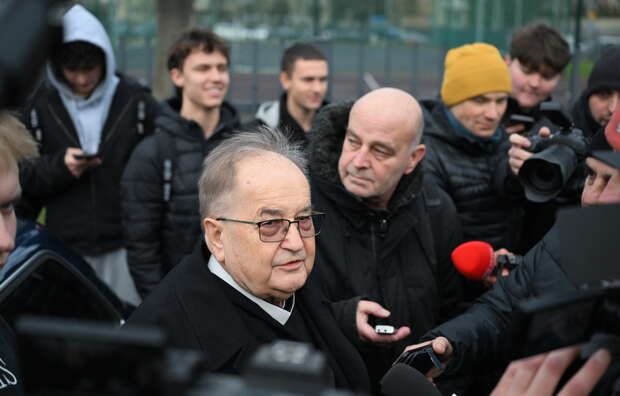 O. Tadeusz Rydzyk CSsR po przesłuchaniu w prokuraturze / autor: PAP