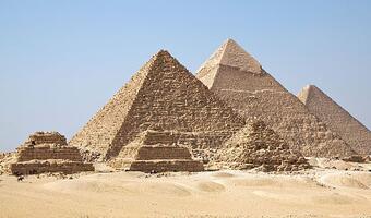 Biura podróży zawieszają wakacje w Egipcie, na razie do października