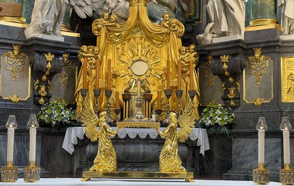 Na Jasnej Górze rozpoczęło się 40-godzinne nabożeństwo / autor: X/@JasnaGoraNews