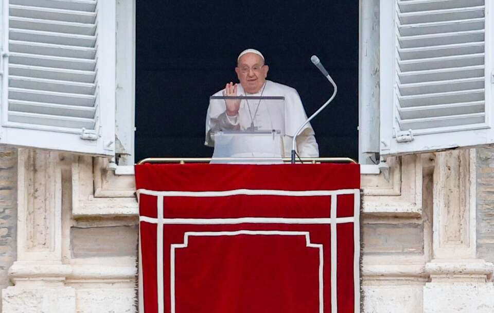 Papież Franciszek / autor: PAP/EPA/FABIO FRUSTACI