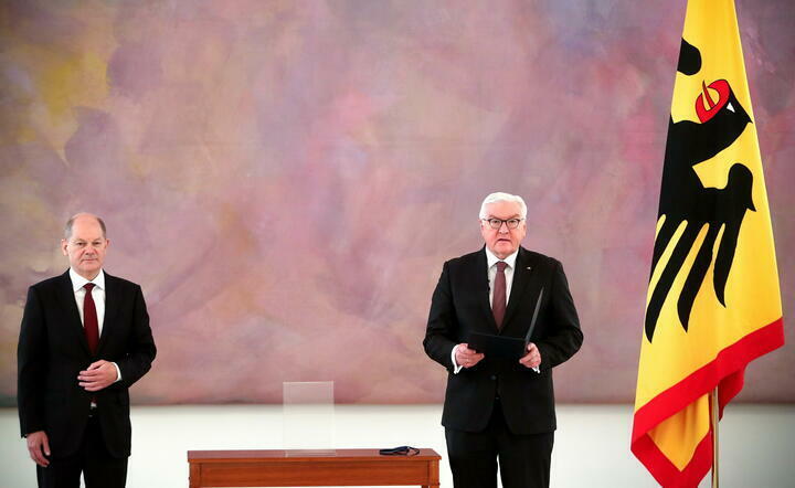 nowo wybrany kanclerz Niemiec Olaf Scholz i Frank-Walter Steinmeier - prezydent Niemiec / autor: fotoserwis PAP