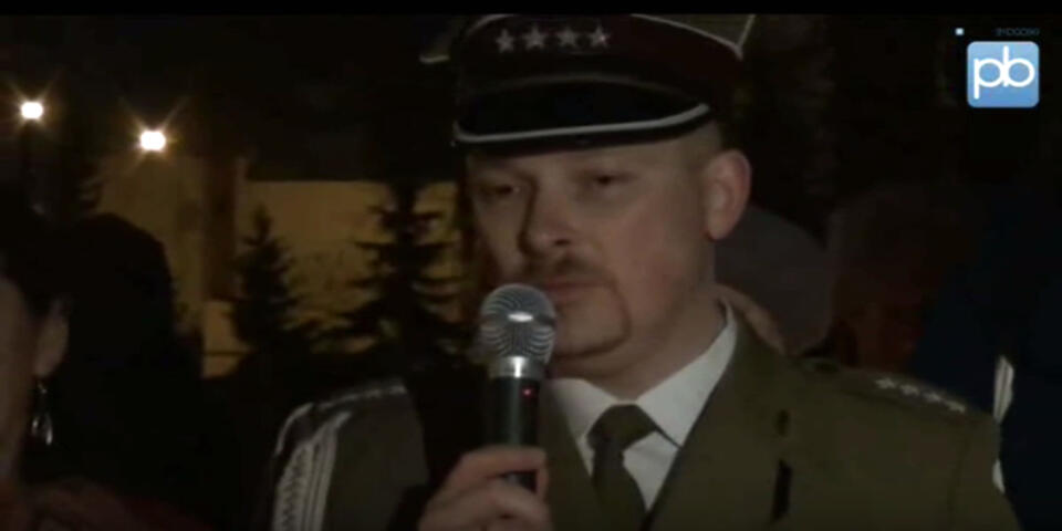 D.Fedorowicz w czasie pogrzebu swojego brata, fot. Youtube.pl
