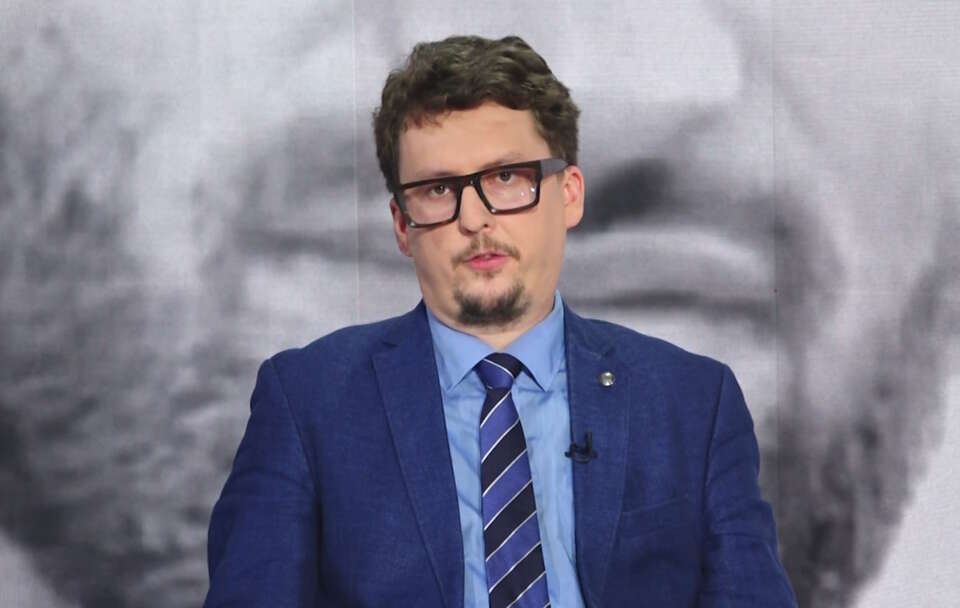 Mec. Michał Skwarzyński zwraca uwagę, że Polska jest stroną tzw. Protokołu Brytyjskiego do Traktatu z Lizbony, który zignorował NSA. i  / autor: Fratria