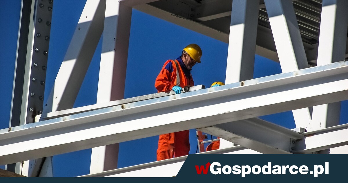 Budownictwo poległo w starciu z zimą