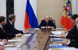 Kreml poinformował, że prezydent USA Donald Trump zadzwonił do przywódcy Rosji Władimira Putina, by rozmawiać o Iranie i Ukrainie. / autor: PAP/EPA