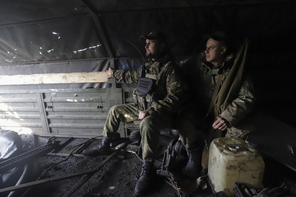 Ukraińscy żołnierze w obwodzie charkowskim / autor: PAP/EPA