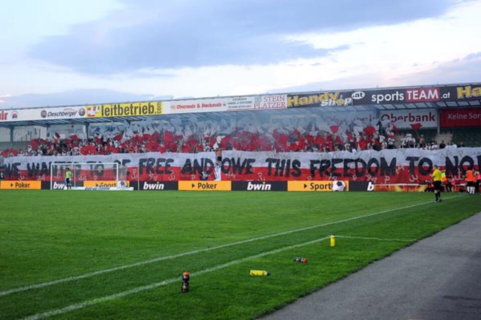 Kibice Legii podczas meczu z SV Ried. Fot. legionisci.com