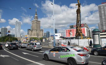 W Warszawie protesty taksówkarzy - chodzi o Ubera