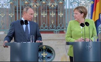 Czy Merkel uległa szantażowi Putina?