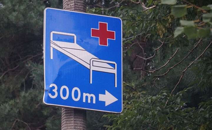 Długi duszą szpitale