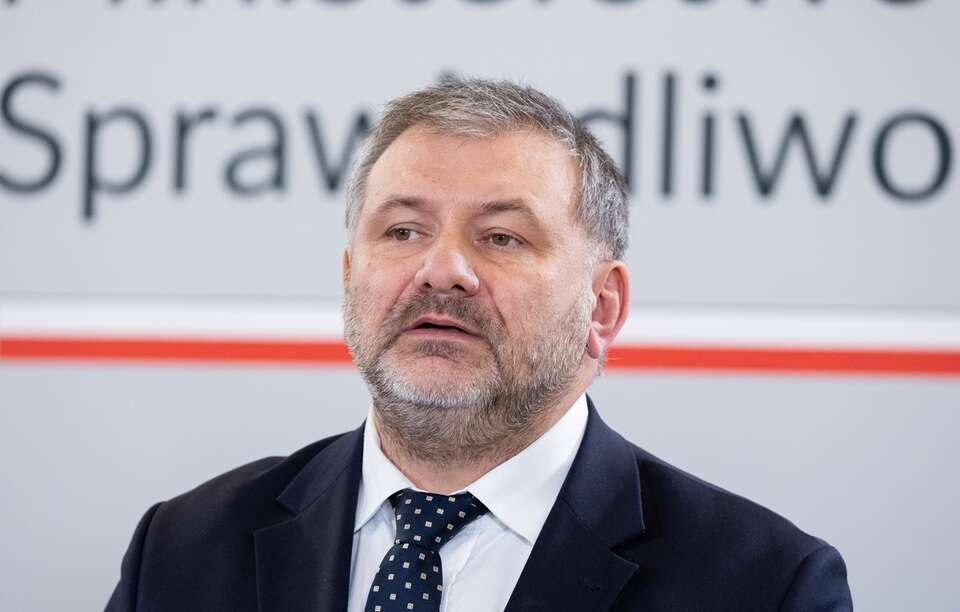 Żurek o adwokacie od "trumien na kółkach" / autor: Fratria