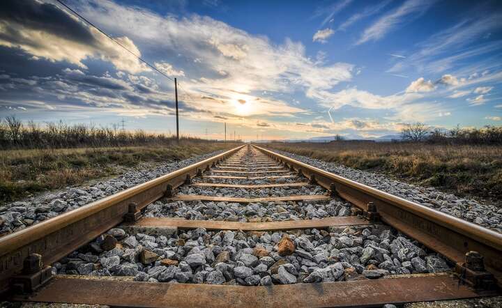 Ukraińska spółka planuje eksploatować tabor kolejowy o szerokości toru 1435 i 1520 mm / autor: Pixabay