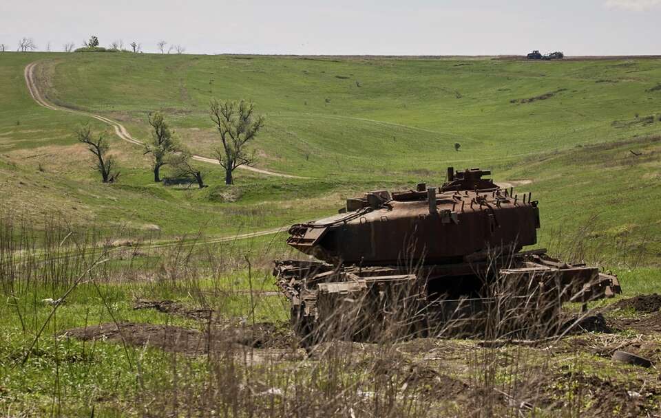 Zniszczony czołg w okolicach Charkowa / autor: Fratria