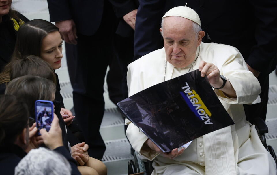 Papież Franciszek / autor: PAP/EPA/FABIO FRUSTACI