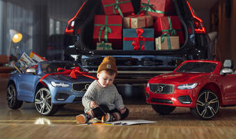 Volvo Car Poland kupi autka elektryczne dzieciom w szpitalach