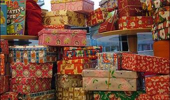 Polacy na świątecznych zakupach – jak sobie radzimy z wyborem prezentów?