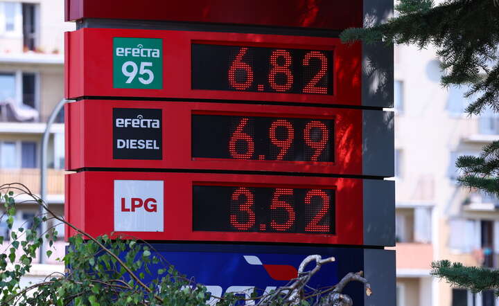 Ceny paliw na stacji benzynowej Orlenu w Warszawie, 1 lipca 2026 / autor: PAP/Leszek Szymański