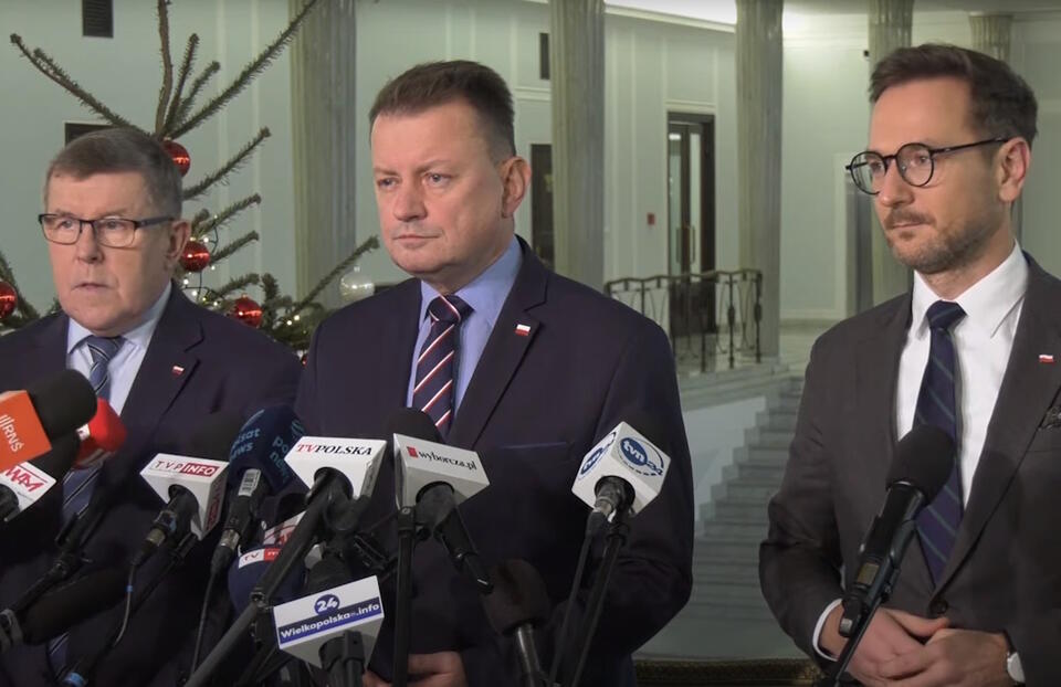 Mariusz Błaszczak, Waldemar Buda, Zbigniew Kuźmiuk  / autor: screenshot YouTube/PiS