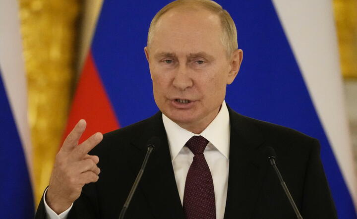 prezydent Rosji Władimir Putin / autor: PAP/EPA/ALEXANDER ZEMLIANICHENKO / POOL