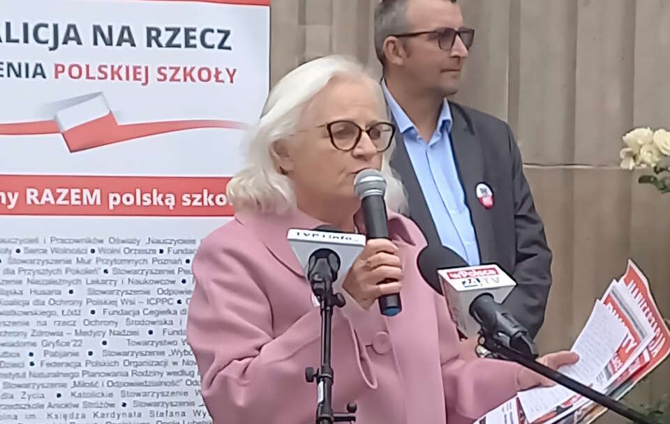 Protest Koalicji na Rzecz Ocalenia Polskiej Szkoły / autor: Koalicja na Rzecz Ocalenia Polskiej Szkoły