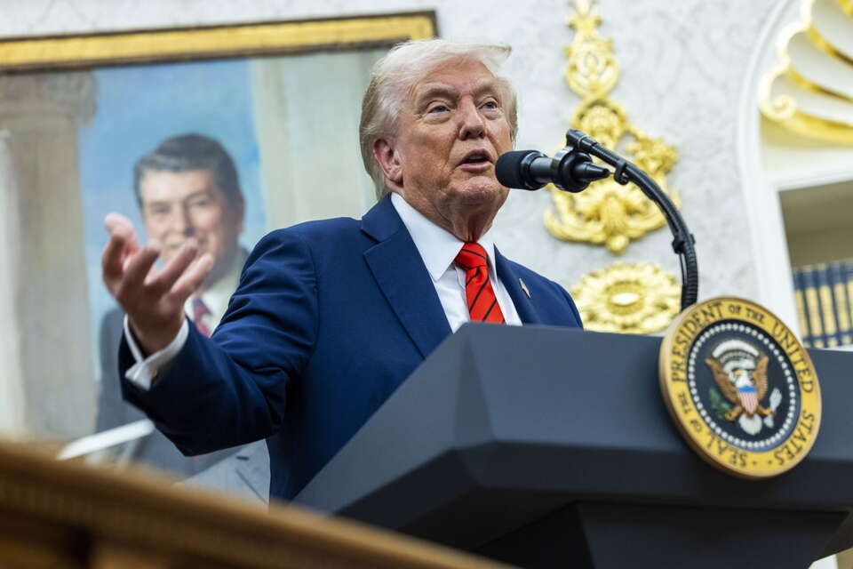 Prezydent USA Donald Trump / autor: =PAP/EPA/SHAWN THEW / POOL