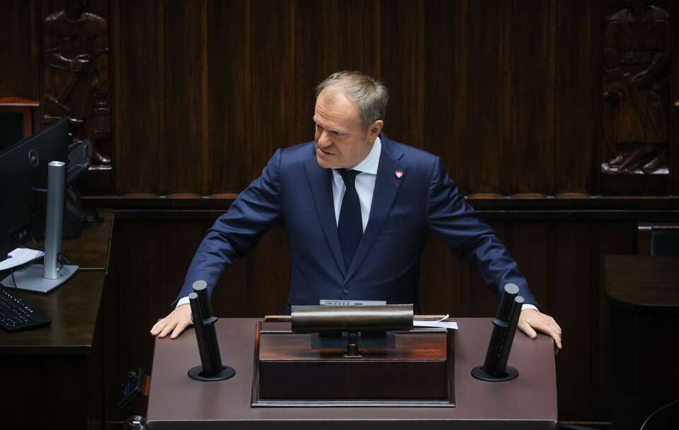 Tusk w Sejmie wzywał do "opamiętania". O sobie też mówił?