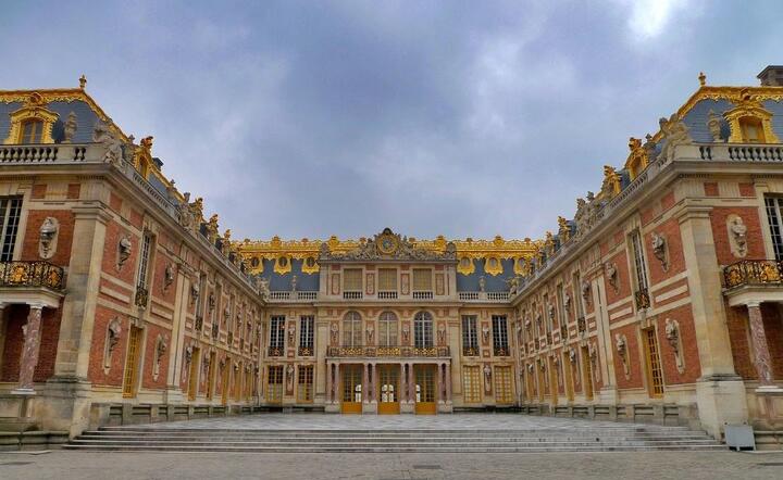 Francja. Po raz szósty ewakuowano Pałac Wersalski