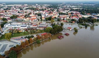 Powódź uszkodziła około 200 szkół, niektóre poważnie