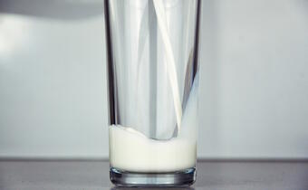 KE zwiększyła limity interwencji na rynku mleka