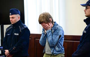 Na zdjęciu jedna z nieprawomocnie skazanych za zabójstwo noworodka ze szczególnym okrucieństwem / autor: PAP/Marcin Bielecki