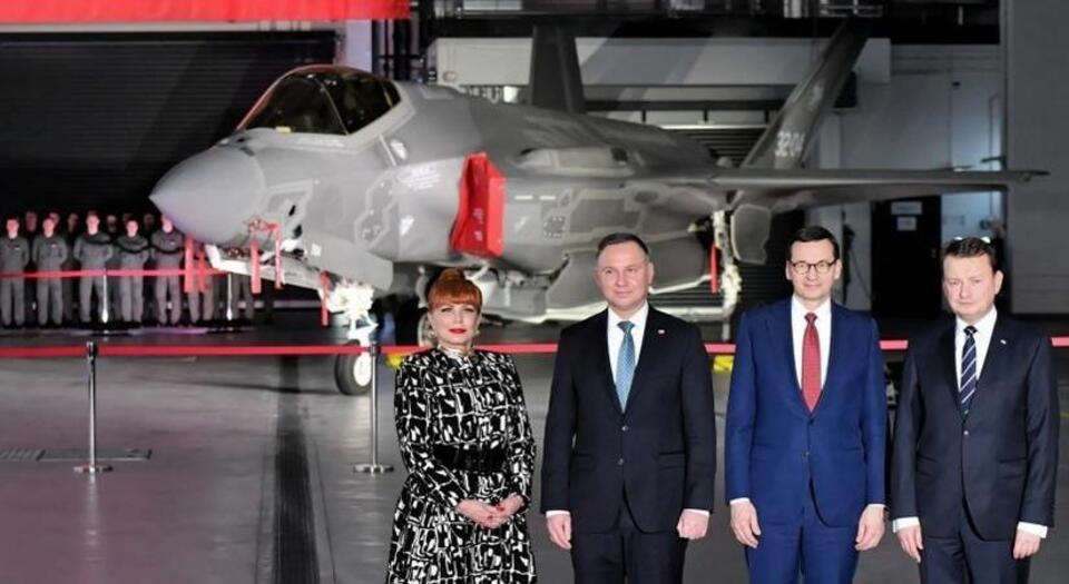 Georgette Mosbacher, Andrzej Duda, Mateusz Morawiecki, Mariusz Błaszczak / autor: PAP/Wojtek Jargiło