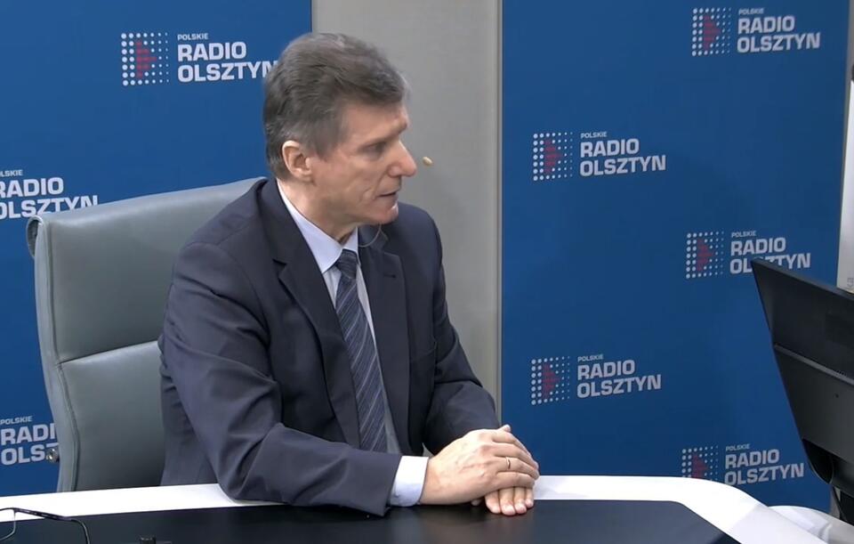 B. prezydent Olsztyna Czesław Małkowski podczas wywiadu dla Radia Olsztyn / autor: Screen Youtube/RadioOlsztynTV