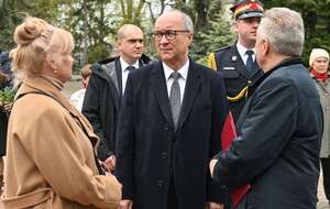 Marszałek Sejmu Włodzimierz Czarzasty podczas uroczystości pogrzebowych pisarza Wiesława Myśliwskiego. / autor: PAP/Piotr Nowak