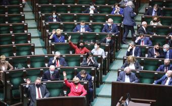 Sejm za dodatkowymi środkami m.in. na program "Senior plus"