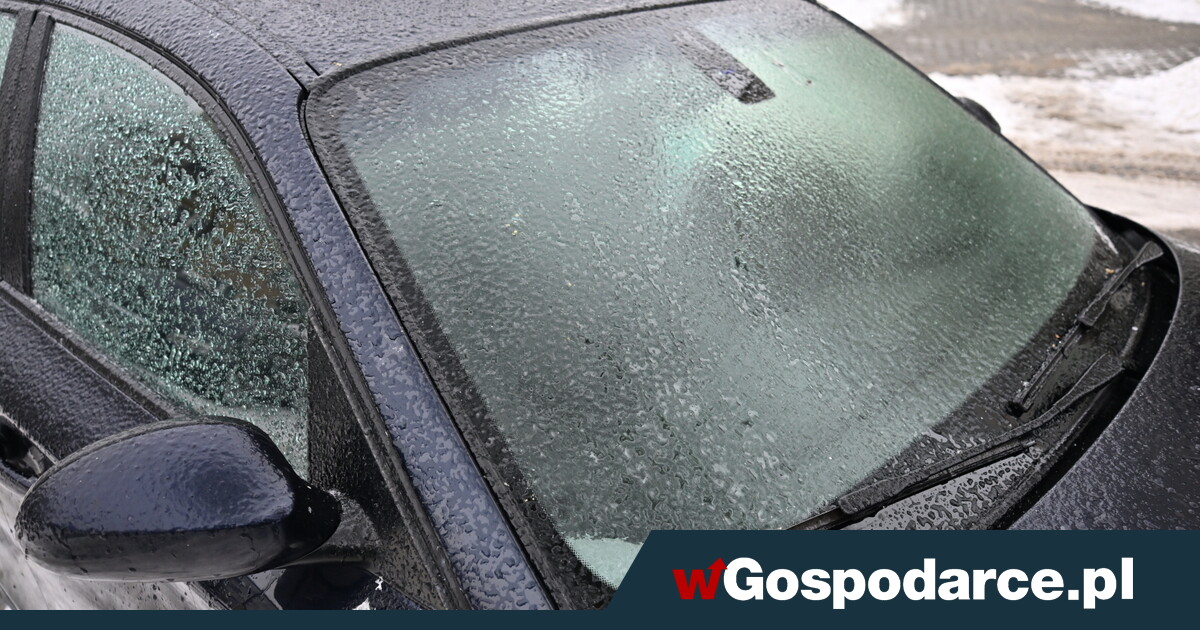 Pogoda nie rozpieszcza: gołoledź w połowie kraju