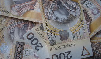 Bank jednego z najbogatszych Polaków musi oddać pieniądze swoim klientom