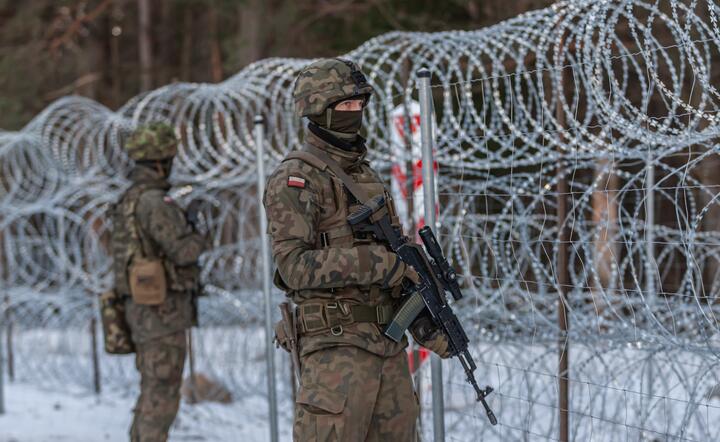 żołnierze na granicy z Białorusią wspomagają Straż Graniczną / autor: Dowództwo Generalne/Twitter