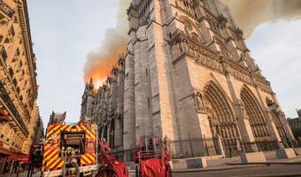 Ken Follett wpłaci 148 tys. euro na odnowę katedry w Bretanii