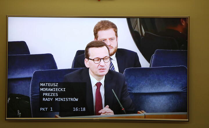 Premier Mateusz Morawiecki w Senacie / autor: PAP/Wojciech Olkuśnik
