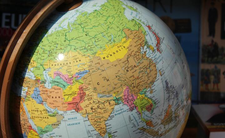 Chiny na globusie / autor: Fotoweb Fratria