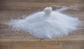 Limity na zakup cukru w sieciach sklepów. Czy wystarczą?